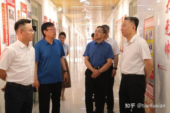 河北科技学院与中国广电河北网络公司签署校企战略合作协议
